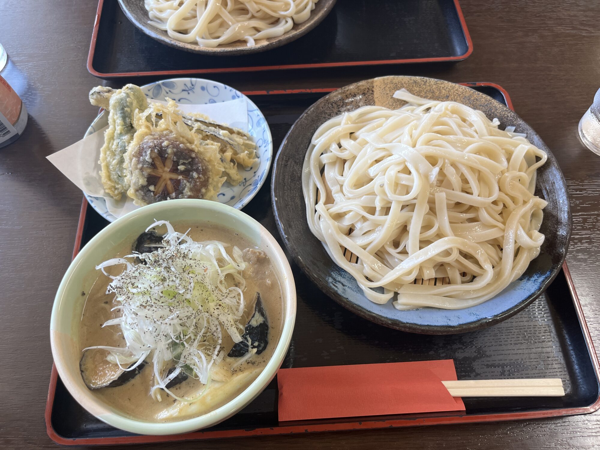 瑞生庵で味噌の香り立つつけうどん（熊谷市）