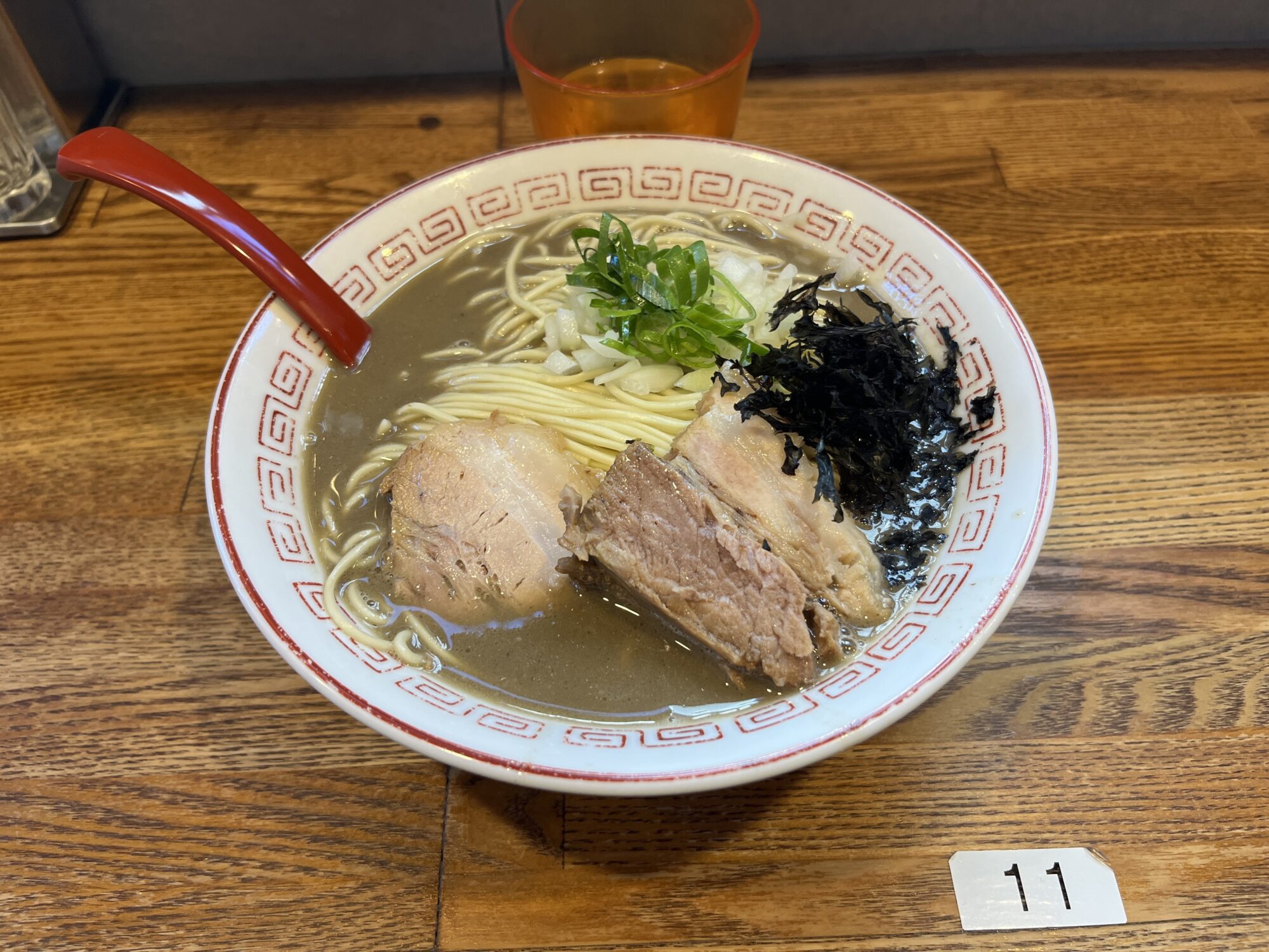 煮干丸で激濃厚煮干ラーメン（さいたま市大宮区）
